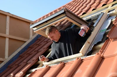 Pose de fenêtres de toit Velux à Esnouveaux